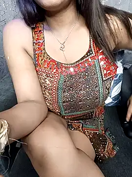 Snapshot of Divya_girl chatting on February 1, 2025, 6:51 pm Divya girl online show from February 1, 2025, 6:51 pm