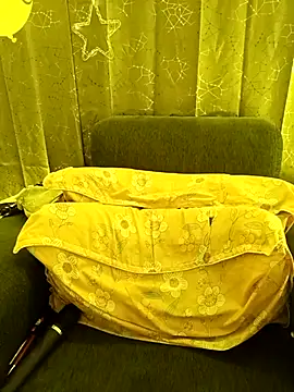 Snapshot of Divya_girl chatting on March 2, 2025, 4:53 pm Divya girl online show from March 2, 2025, 4:53 pm