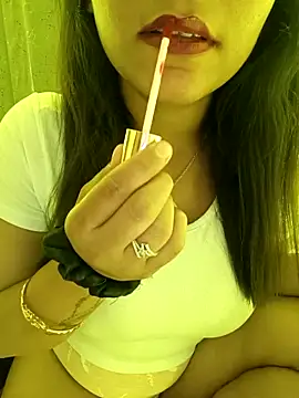 Snapshot of Divya_girl chatting on March 5, 2025, 5:39 pm Divya girl online show from March 5, 2025, 5:39 pm