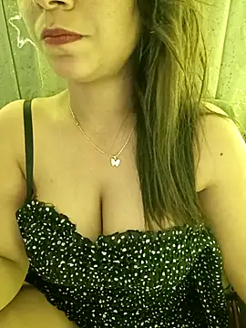 Snapshot of Divya_girl chatting on March 12, 2025, 7:13 am Divya girl online show from March 12, 2025, 7:13 am