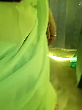 Snapshot of Divya_girl chatting on March 19, 2025, 6:03 am Divya girl online show from March 19, 2025, 6:03 am