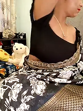 Snapshot of Divya_girl chatting on September 13, 2025, 9:31 am Divya girl online show from September 13, 2025, 9:31 am