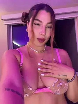 Snapshot of SaharaRush_ chatting on January 24, 2025, 2:28 am SaharaRush online show from January 24, 2025, 2:28 am