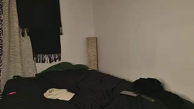 JackDesFeux online show from April 7, 2026, 6:14 am