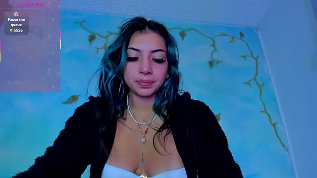 Snapshot of SaturnooStonee chatting on February 16, 2026, 2:18 am SaturnooStonee online show from February 16, 2026, 2:18 am