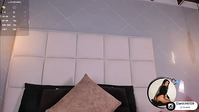 Snapshot of danii_hill_ chatting on January 14, 2026, 5:35 am danii hill online show from January 14, 2026, 5:35 am