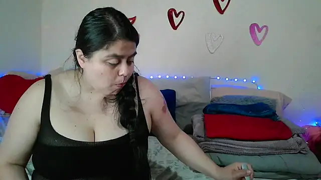 celestehot707rs online show from November 11, 2025, 4:12 am