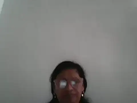 Snapshot of titssmall123 chatting on December 18, 2024, 1:34 pm titssmall123 online show from December 18, 2024, 1:34 pm