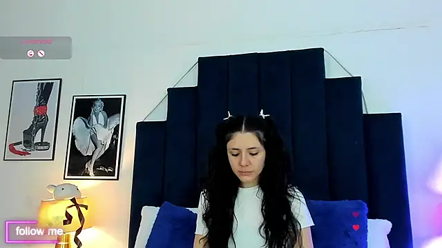 KyleRosee online show from October 22, 2025, 12:27 pm