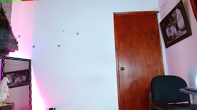 Baby Lovehot 1 online show from January 10, 2026, 1:24 pm