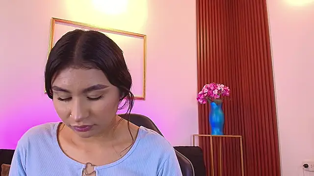 Zayda 1 online show from November 28, 2025, 6:43 pm