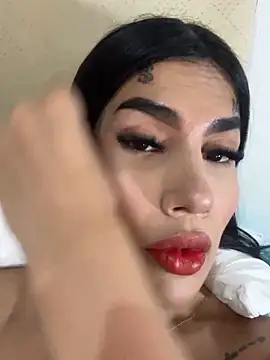 Snapshot of saragill323 chatting on December 19, 2024, 5:40 pm saragill323 online show from December 19, 2024, 5:40 pm