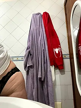 Snapshot of MargotKajira chatting on October 20, 2025, 9:21 am MargotKajira online show from October 20, 2025, 9:21 am