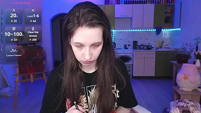 ur kitty   online show from March 29, 2026, 1:11 pm