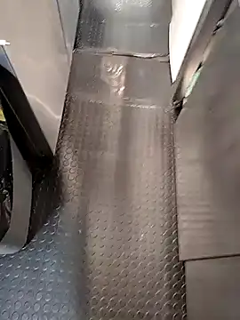 A man in public online show from January 15, 2026, 2:32 pm