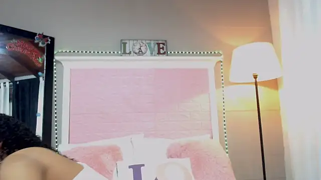 JessyZoe online show from January 31, 2025, 1:45 pm