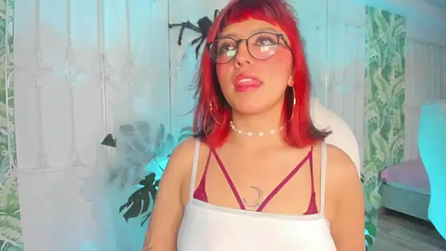 Snapshot of cute_hollywood chatting on October 12, 2025, 8:52 pm cute hollywood online show from October 12, 2025, 8:52 pm