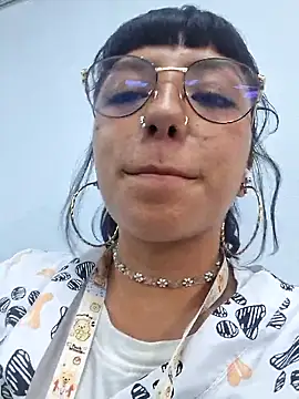 Snapshot of cute_hollywood chatting on May 30, 2026, 8:50 pm cute hollywood online show from May 30, 2026, 8:50 pm