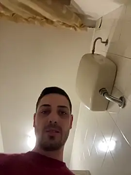 iltoscano95 online show from January 5, 2026, 5:49 pm