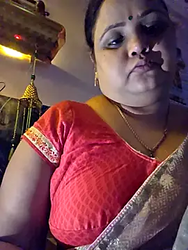 Snapshot of Kiyara7 chatting on October 21, 2025, 2:01 am Kiyara7 online show from October 21, 2025, 2:01 am