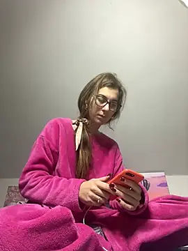 ur pleasure  online show from December 13, 2024, 9:09 pm