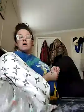 Snapshot of velvetta_ chatting on December 3, 2024, 3:22 pm velvetta  online show from December 3, 2024, 3:22 pm