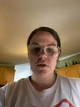 Snapshot of velvetta_ chatting on December 6, 2024, 5:55 pm velvetta  online show from December 6, 2024, 5:55 pm