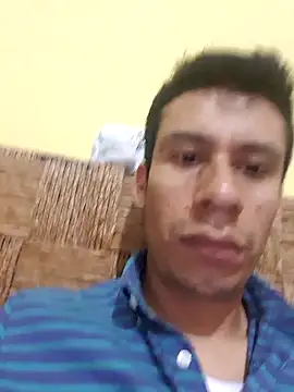 josehot151515 online show from February 5, 2026, 4:17 am