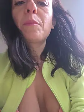 lovewildguy1 online show from May 13, 2026, 6:22 am