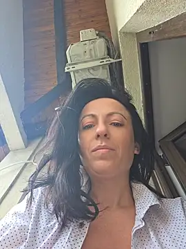 lovewildguy1 online show from May 31, 2026, 5:48 am