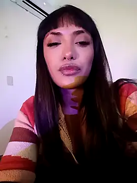 VictoireFeller online show from March 28, 2026, 3:50 am