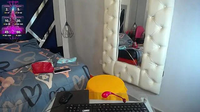 Snapshot of maissa-luvv chatting on December 13, 2024, 9:52 pm maissa-luvv online show from December 13, 2024, 9:52 pm