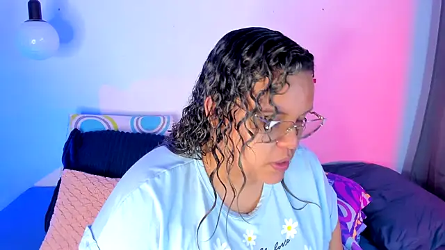 Snapshot of monicabbw_ chatting on January 21, 2025, 5:09 pm monicabbw  online show from January 21, 2025, 5:09 pm