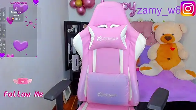 karla cute01 online show from October 31, 2025, 6:42 pm