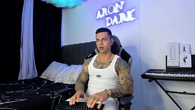 Aron Dark online show from December 10, 2024, 1:54 am