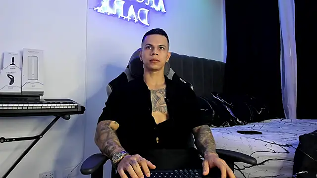 Aron Dark online show from January 25, 2025, 10:18 pm