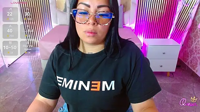 martinna tay online show from May 22, 2026, 3:13 am
