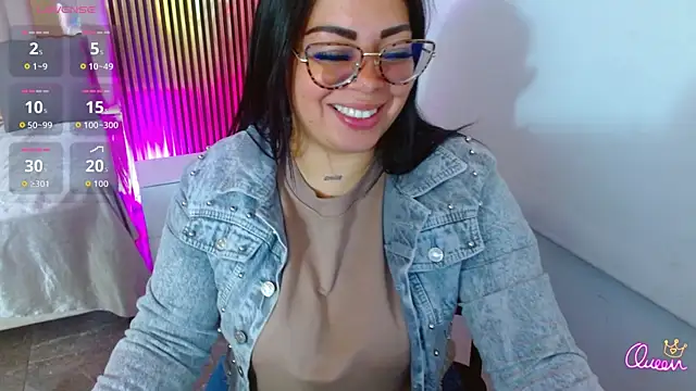 martinna tay online show from June 3, 2026, 3:09 am