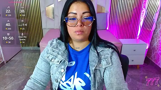 martinna tay online show from July 8, 2026, 3:22 am