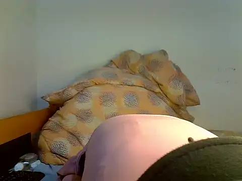 Snapshot of Pretty_savage3 chatting on January 13, 2025, 5:33 am Pretty savage3 online show from January 13, 2025, 5:33 am