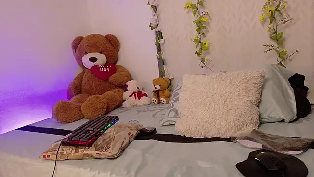 cattaleya1476 online show from November 17, 2025, 4:46 pm