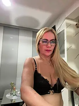 LARIANA RIVERA23 online show from February 15, 2026, 6:43 am