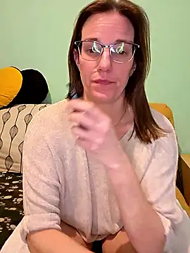 SpiceLea online show from January 9, 2026, 4:10 pm