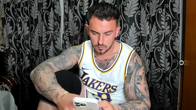 Jonmusclemaster online show from April 28, 2026, 7:52 pm