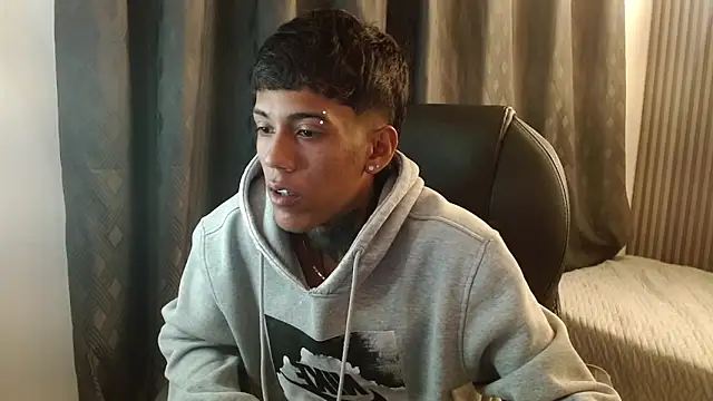 Alan Cute18 online show from February 28, 2026, 4:02 am