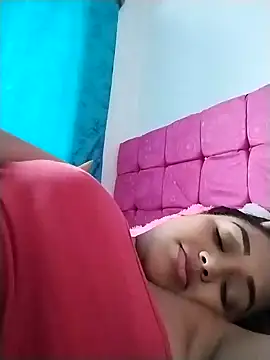 kiara milf  online show from January 16, 2025, 10:12 pm