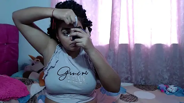 kiara milf  online show from October 17, 2025, 4:09 pm