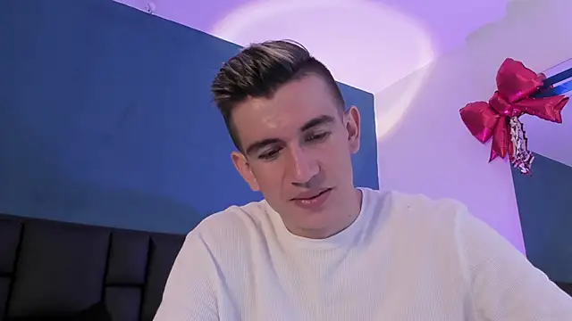 MikaelSlow online show from February 24, 2026, 3:48 am