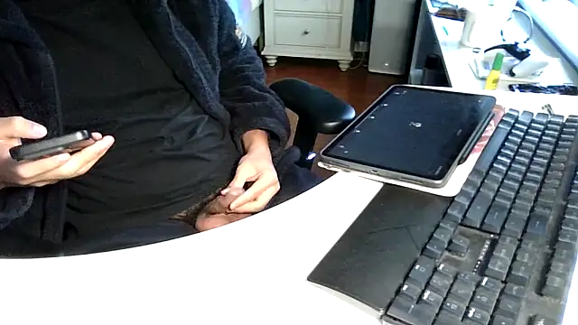 big-pig online show from November 23, 2025, 8:03 am