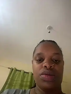 nur lin online show from February 26, 2025, 1:53 am